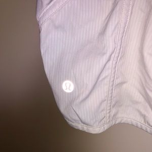 LululemonWhite Tracker Shorts size 8